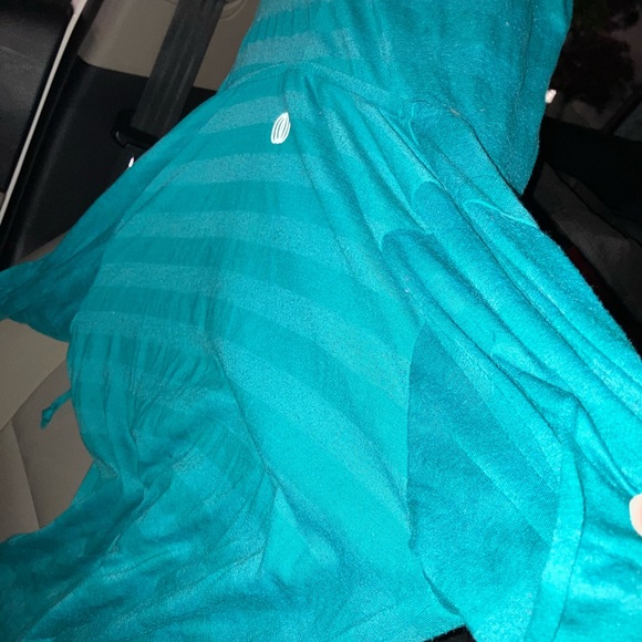 Shirt - Picture 8 of 9